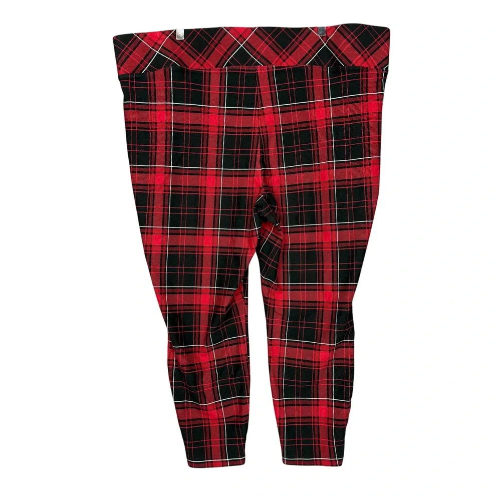 Torrid Pants Womens 4XL Red Black Plaid Pixie Pull‎ On Plus Size Stretch Holiday